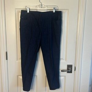 Akris jean cropped pants.
